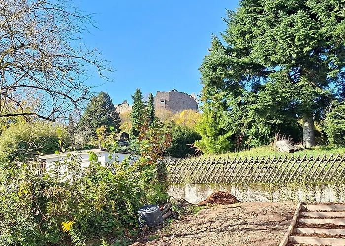 Luise Unterhalb Der Burg